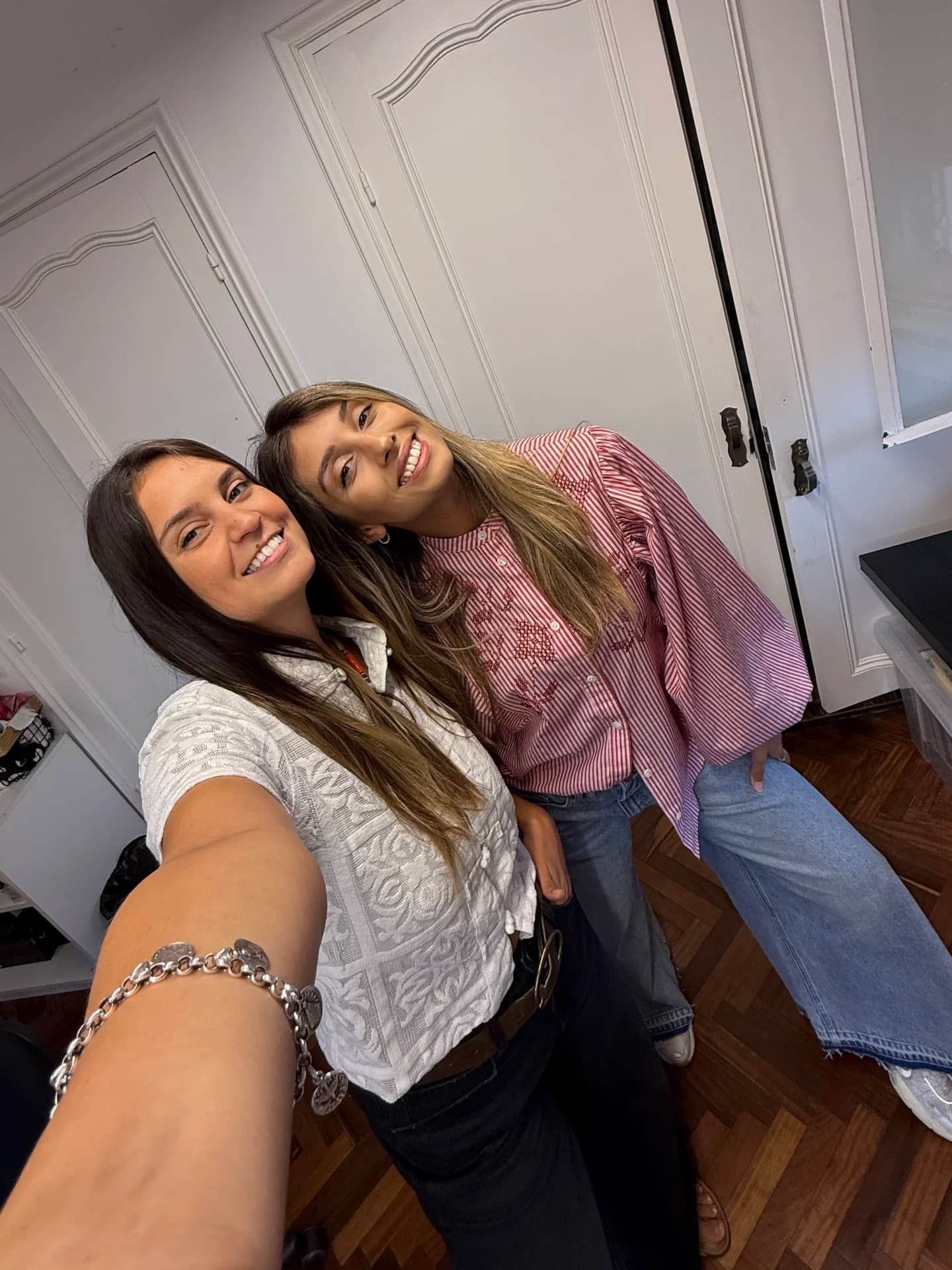 Women painting workshop